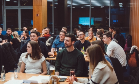 Čtvrtý ročník VŠE Alumni Pub Quizu je za námi!